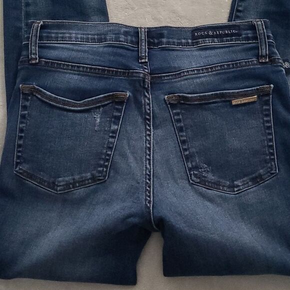 Rock and Republic Women's 10 Dark Wash Denim Distressed Jeans Mid Rise Skinny - Picture 7 of 14
